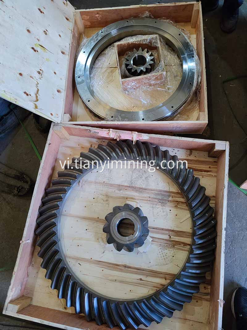 CH440 Cone Crusher Gear